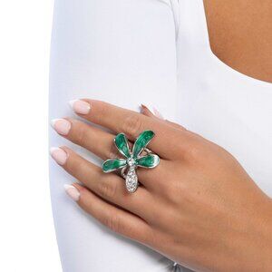 Paparazzi Jewelry Accessories - Floral Fix - Green Ring - NEW!!